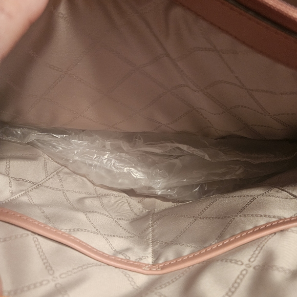 Michael Kors Pink and Whte Women's Tote Bag - Picture 9 of 12